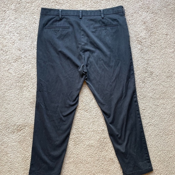 Dockers Signature Khaki Athletic Fit Pants W40 L32 Dark Gray Flex Comfort - Picture 8 of 9